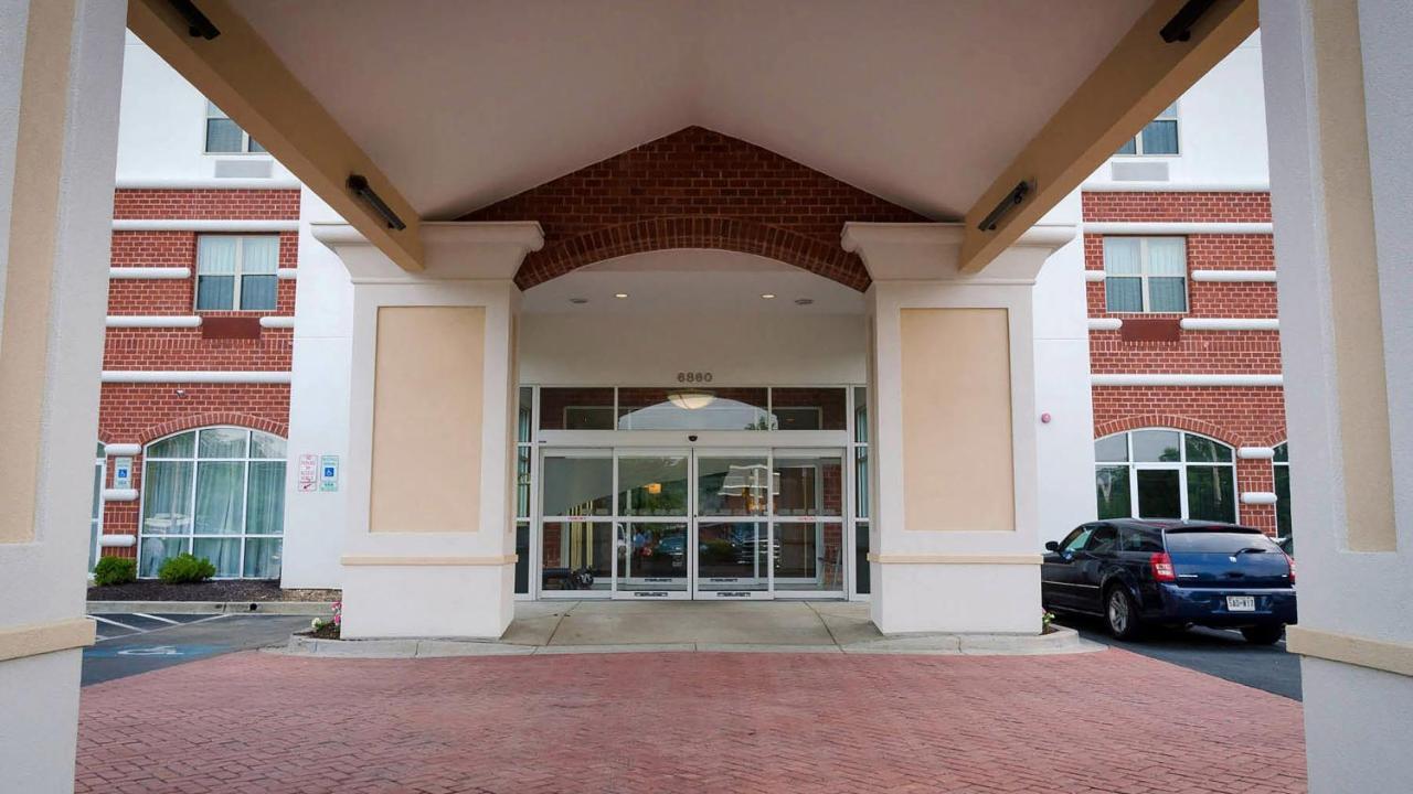 Holiday Inn Express La Plata By Ihg Exterior foto
